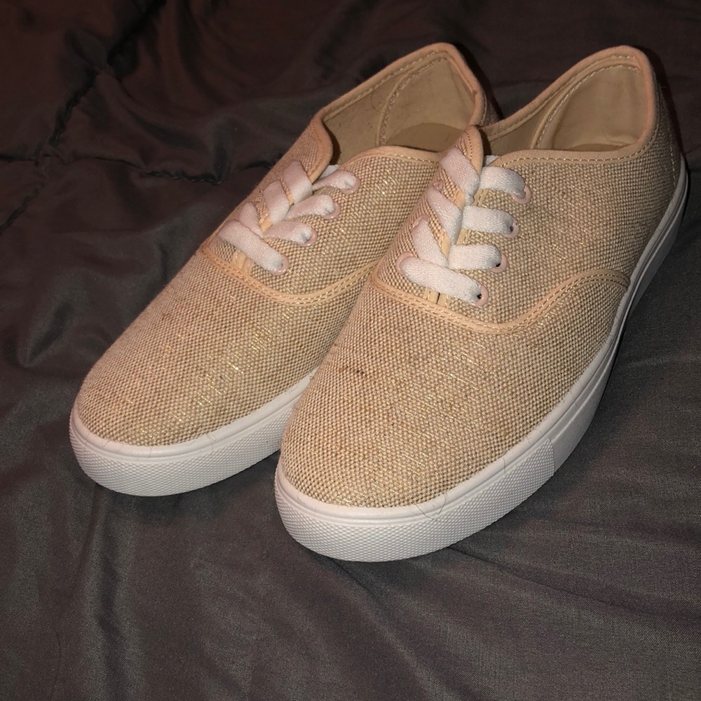 Sparkly skippy sneakers